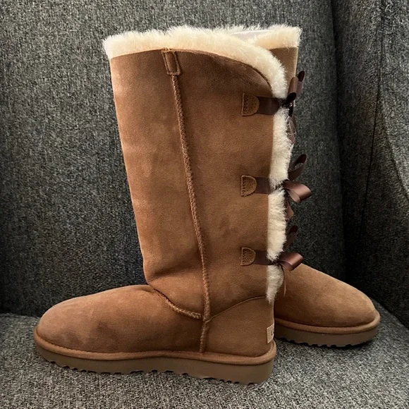 NWOT UGG Women's Bailey Bow Tall II Boots - Picture 2 of 5
